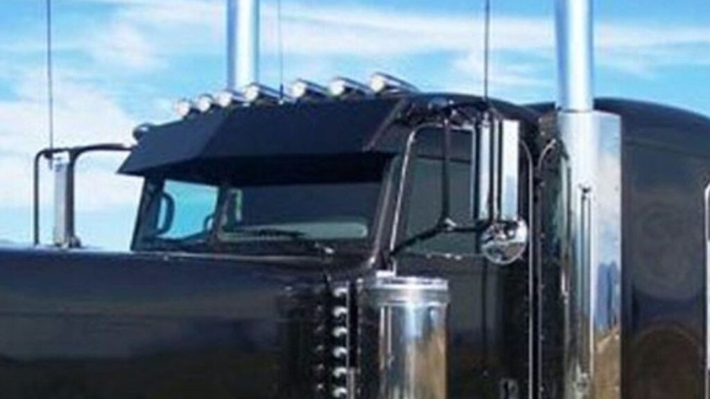 Truck-Windshield-Placement-Factors-for-Road-Safety-Part2, truck windshield placement, truck safety, road safety, truck visibility, windshield replacement